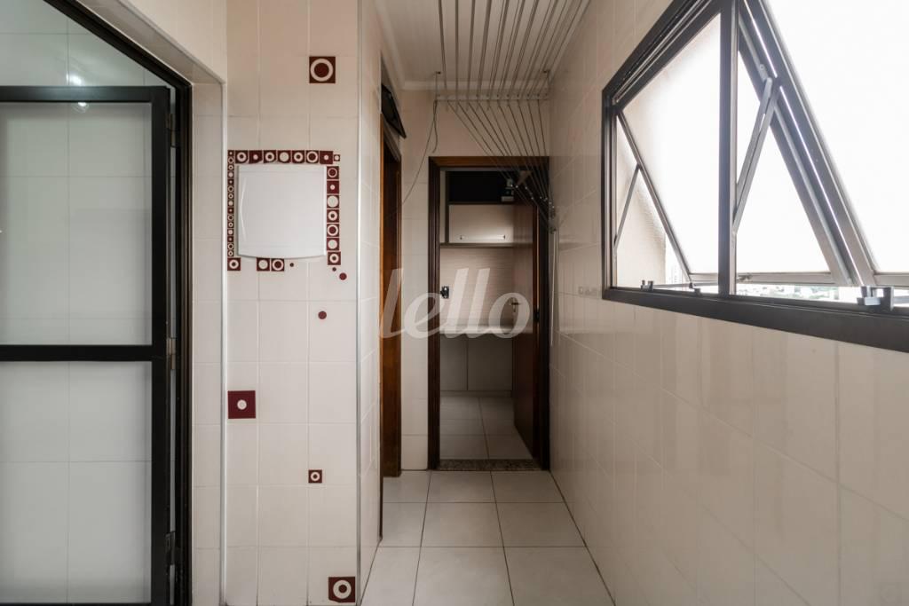 ÁREA DE SERVIÇO de Apartamento para alugar, Padrão com 127 m², 3 quartos e 2 vagas em Vila Marina - Santo André