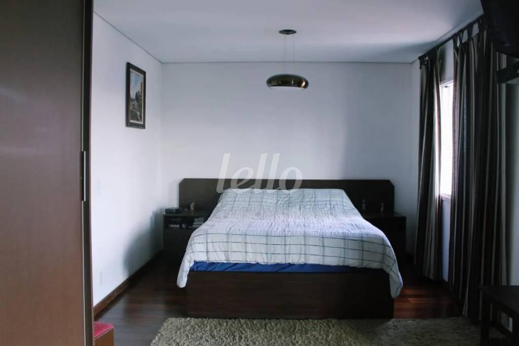 DORMITÓRIO de Apartamento à venda, Duplex com 175 m², 3 quartos e 2 vagas em Vila Santo Estéfano - São Paulo