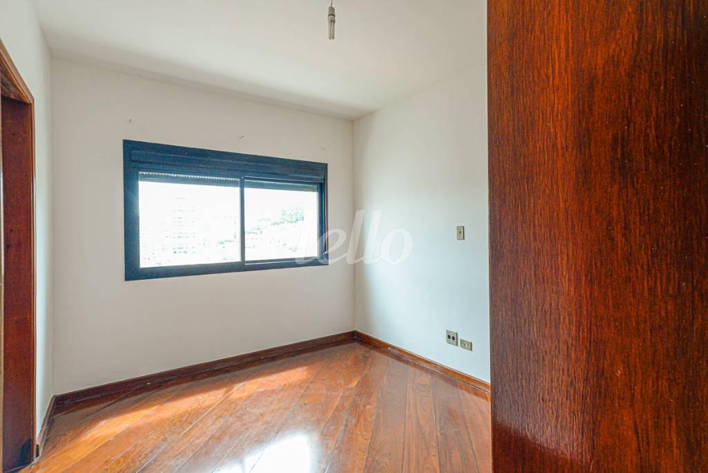 DORMITÓRIO de Apartamento à venda, Padrão com 123 m², 3 quartos e 2 vagas em Santana - São Paulo