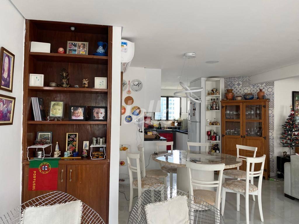 SALA de Apartamento à venda, Padrão com 120 m², 3 quartos e 3 vagas em Pinheiros - São Paulo