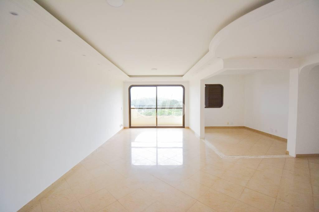 SALA PARA DOIS AMBIENTES de Apartamento à venda, Padrão com 150 m², 3 quartos e 3 vagas em Mandaqui - São Paulo