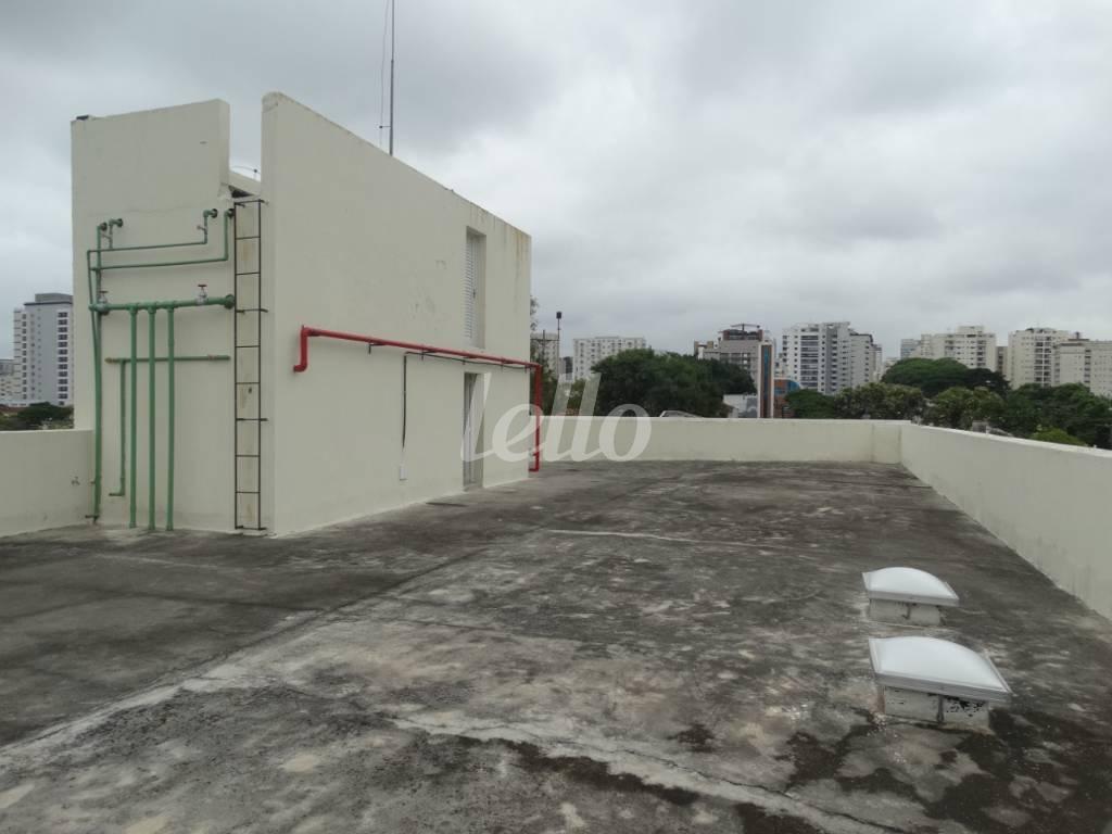 COBERTURA de Loja para alugar, Padrão com 990 m², e 35 vagas em Planalto Paulista - São Paulo