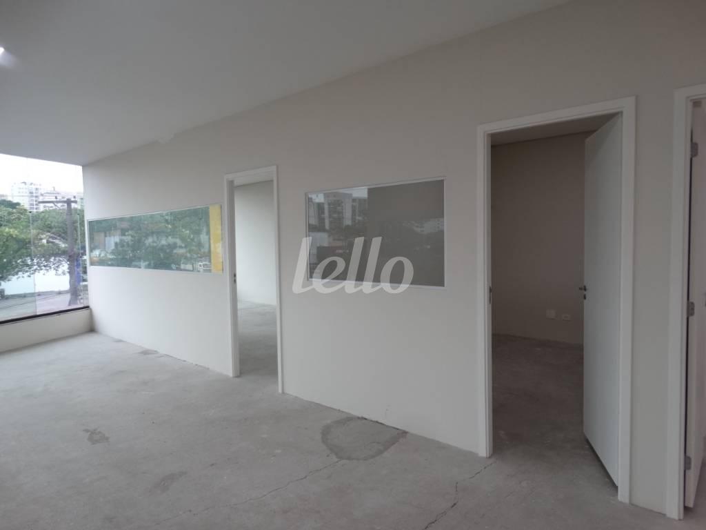 SALA PISO SUPERIOR de Loja para alugar, Padrão com 990 m², e 35 vagas em Planalto Paulista - São Paulo
