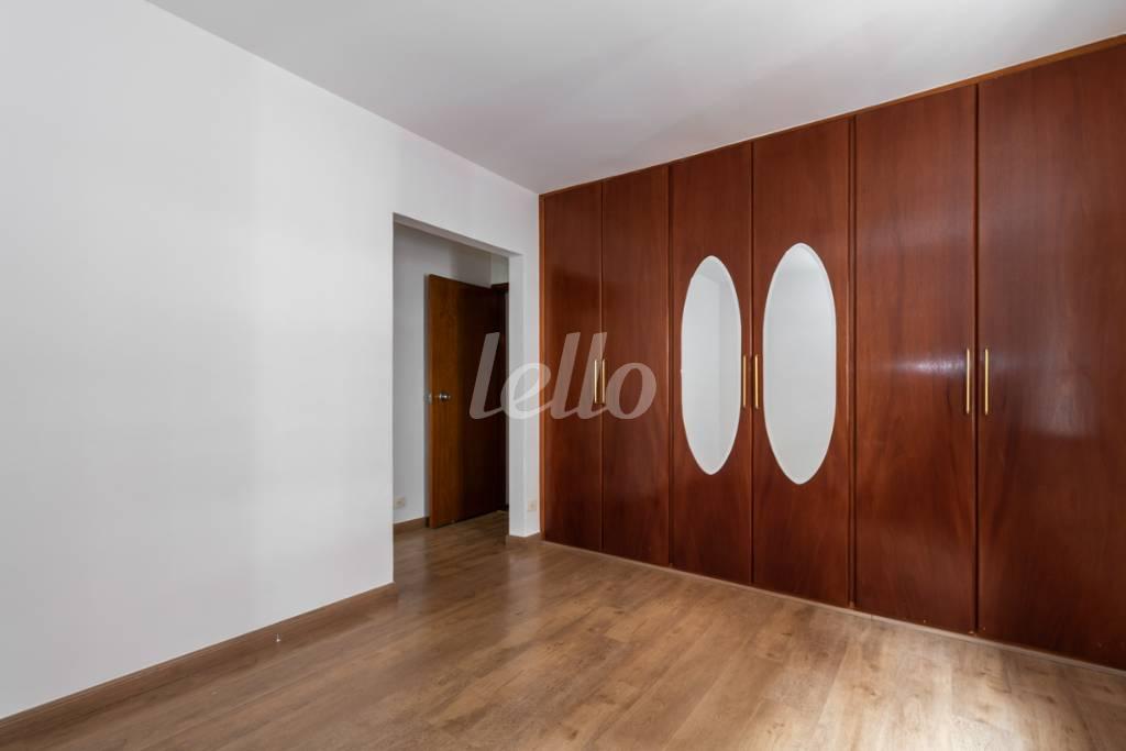 SUITE de Apartamento para alugar, Padrão com 180 m², 4 quartos e 2 vagas em Santa Cecília - São Paulo