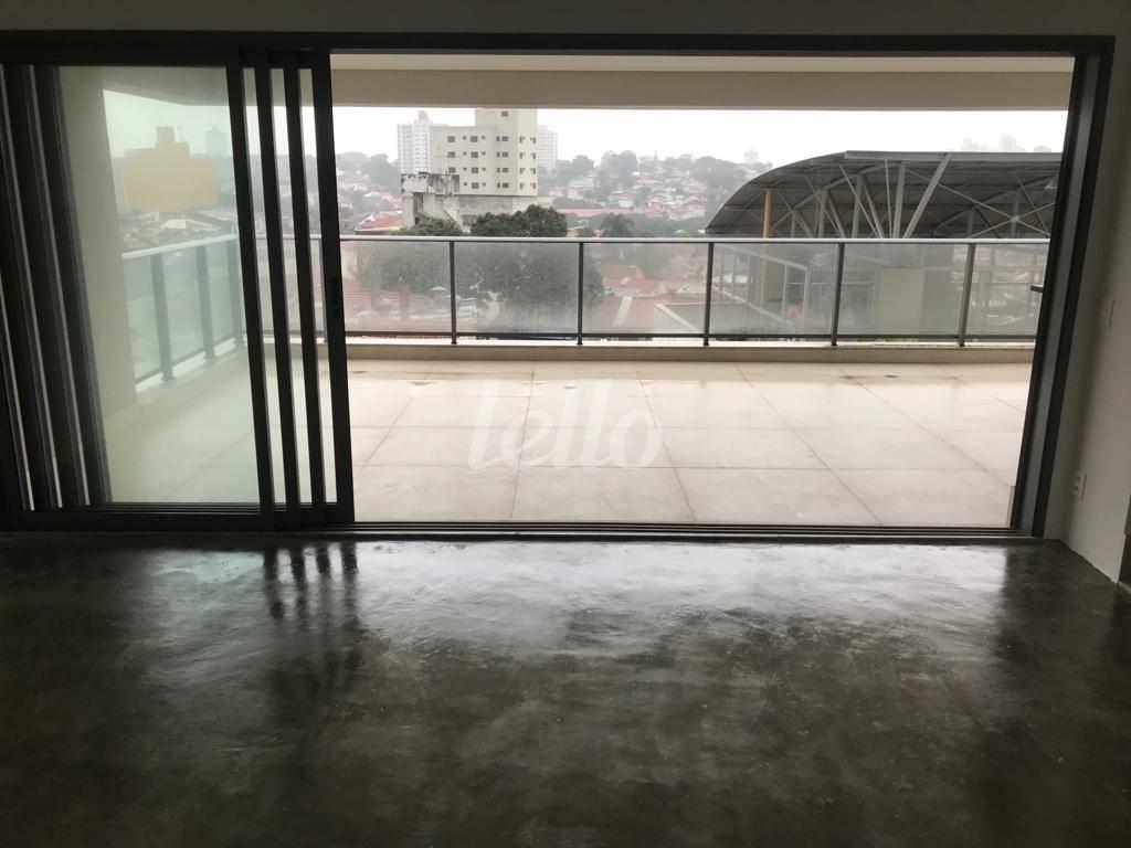 LIVING de Apartamento à venda, Padrão com 138 m², 3 quartos e 2 vagas em Mirandopolis - São Paulo