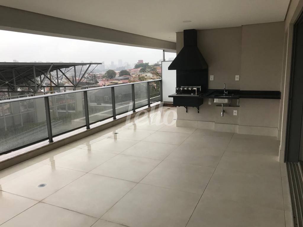 VARANDA de Apartamento à venda, Padrão com 138 m², 3 quartos e 2 vagas em Mirandopolis - São Paulo