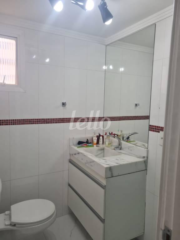 BANHEIRO de Apartamento à venda, Padrão com 42 m², 1 quarto e 1 vaga em Vila Madalena - São Paulo