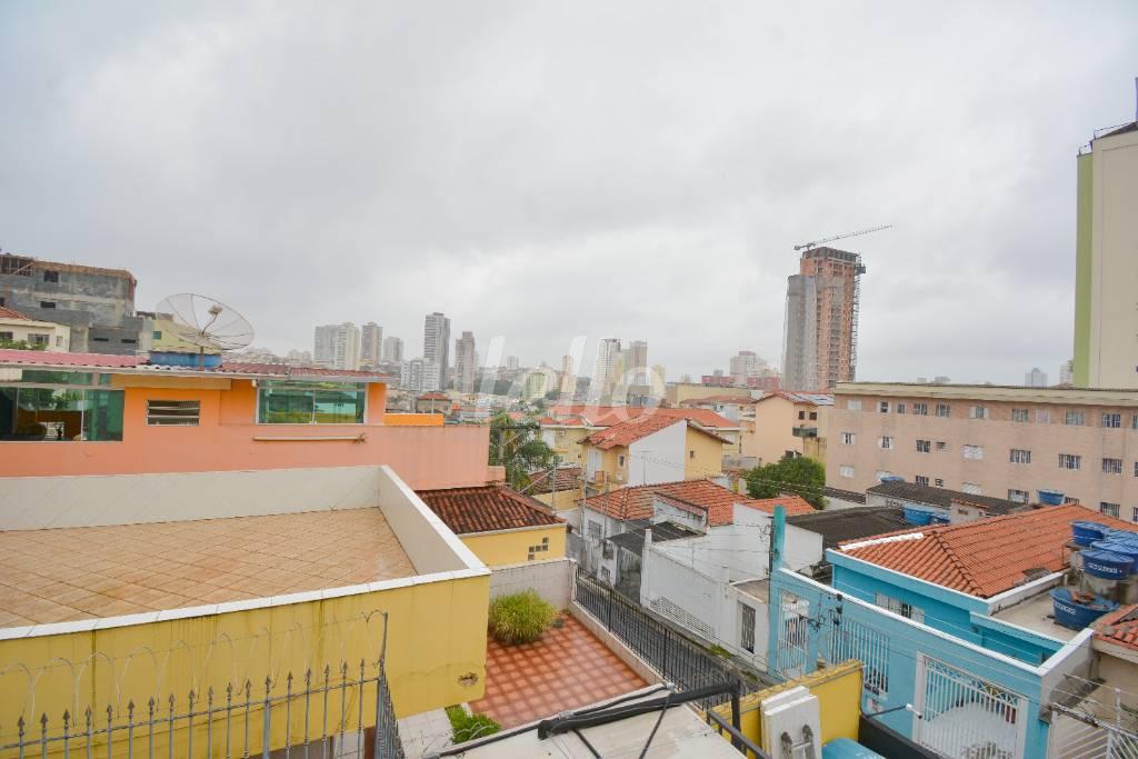 VISTA DOS FUNDOS de Casa à venda, sobrado com 135 m², 2 quartos e 2 vagas em Parada Inglesa - São Paulo