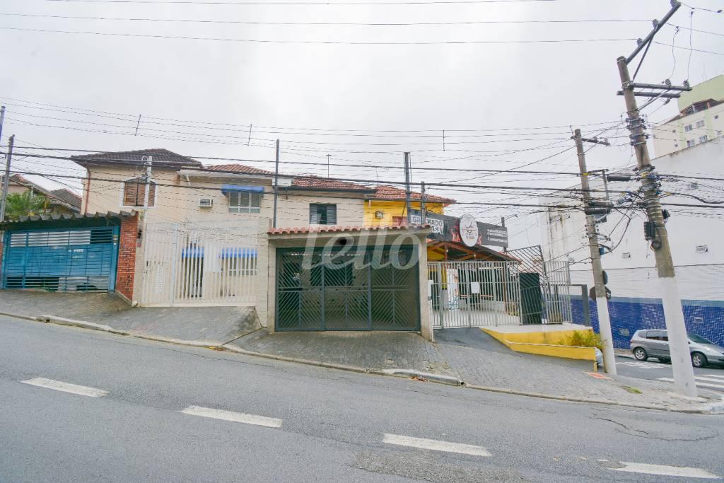 FACHADA de Casa à venda, sobrado com 135 m², 2 quartos e 2 vagas em Parada Inglesa - São Paulo