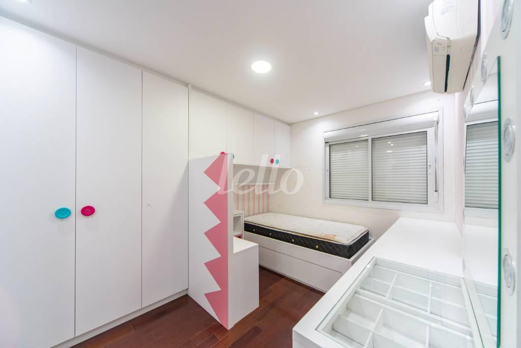 QUARTO 2 de Apartamento à venda, Padrão com 165 m², 3 quartos e 2 vagas em Jardim - Santo André