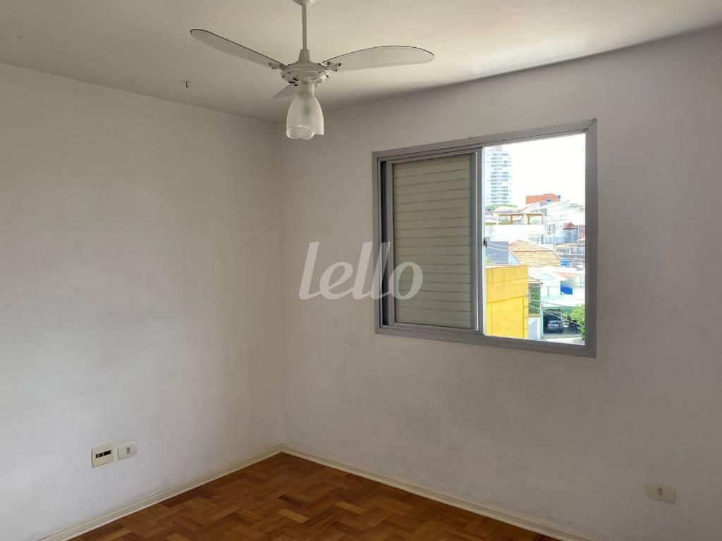 DORMITÓRIO de Apartamento à venda, Padrão com 40 m², 1 quarto e 1 vaga em Vila Brasilio Machado - São Paulo