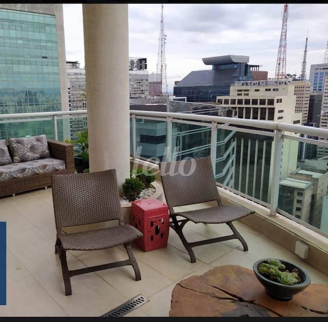 VARANDA de Apartamento para alugar, Duplex com 139 m², 2 quartos e 2 vagas em Cerqueira César - São Paulo
