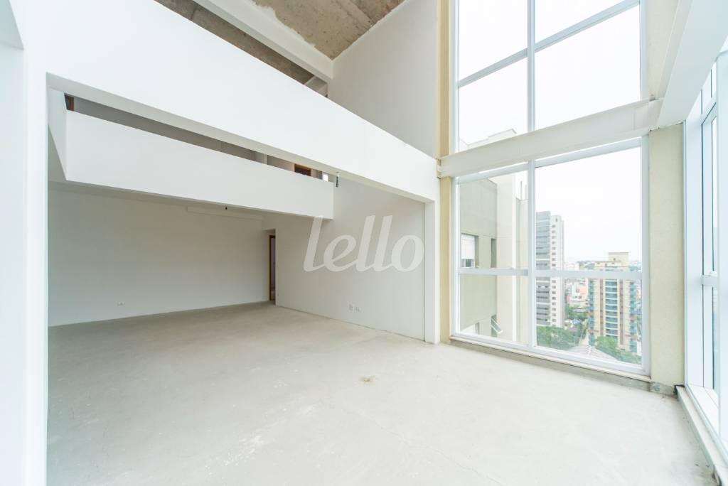 SALA de Apartamento à venda, cobertura - Padrão com 360 m², 4 quartos e 6 vagas em Campestre - Santo André