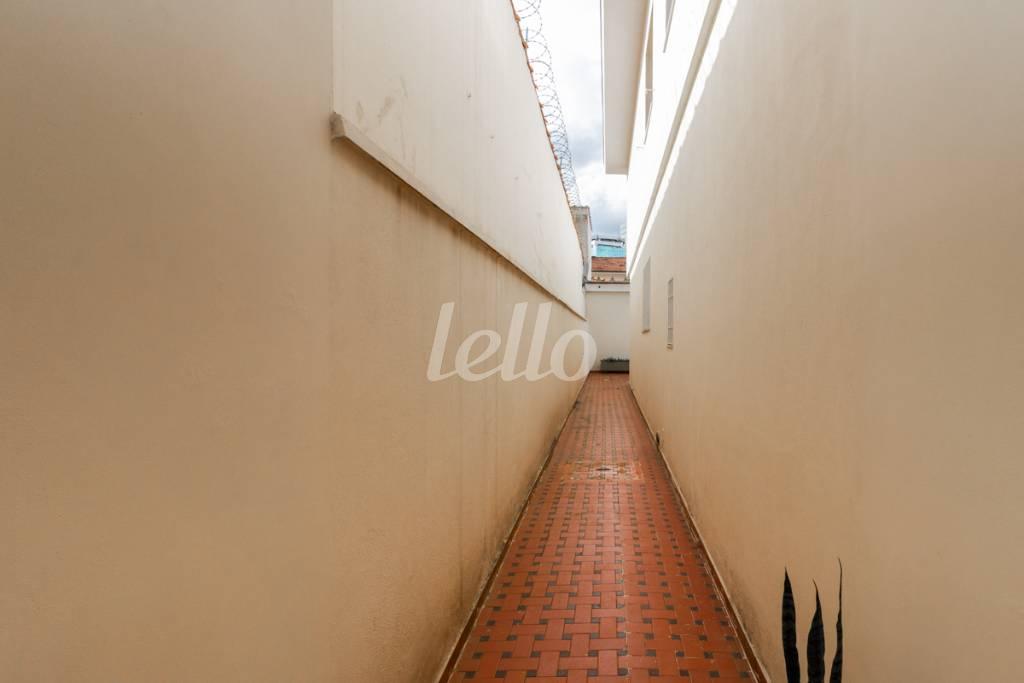 01 CORREDOR de Casa à venda, sobrado com 172 m², 3 quartos e 2 vagas em Brooklin Paulista - São Paulo