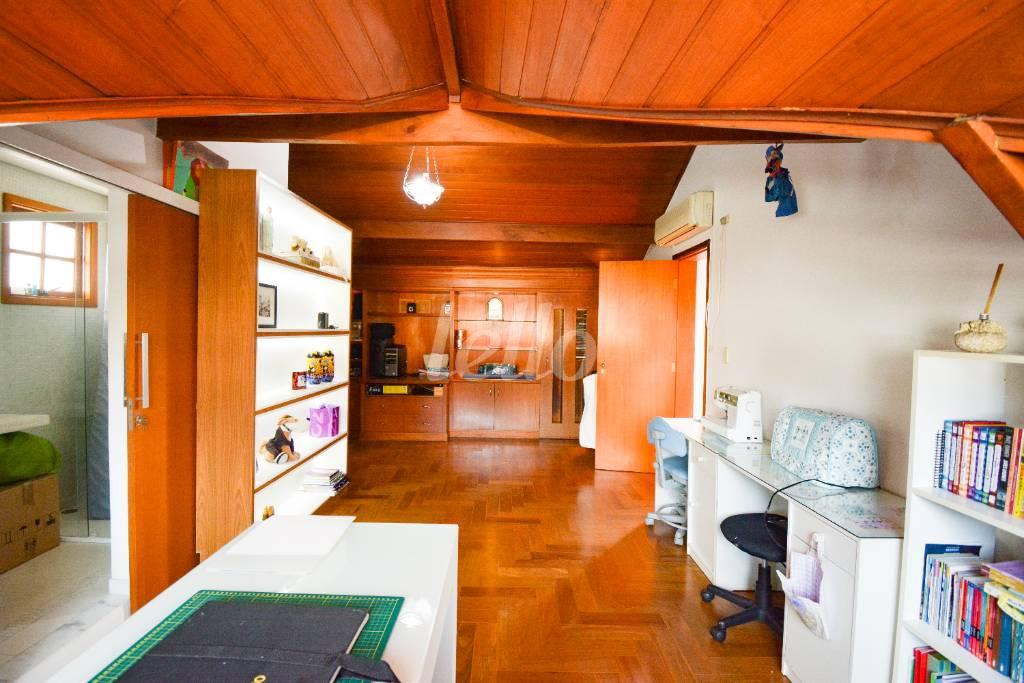 SUÍTE 4 de Casa à venda, em condomínio - sobrado com 400 m², 4 quartos e 5 vagas em Tucuruvi - São Paulo