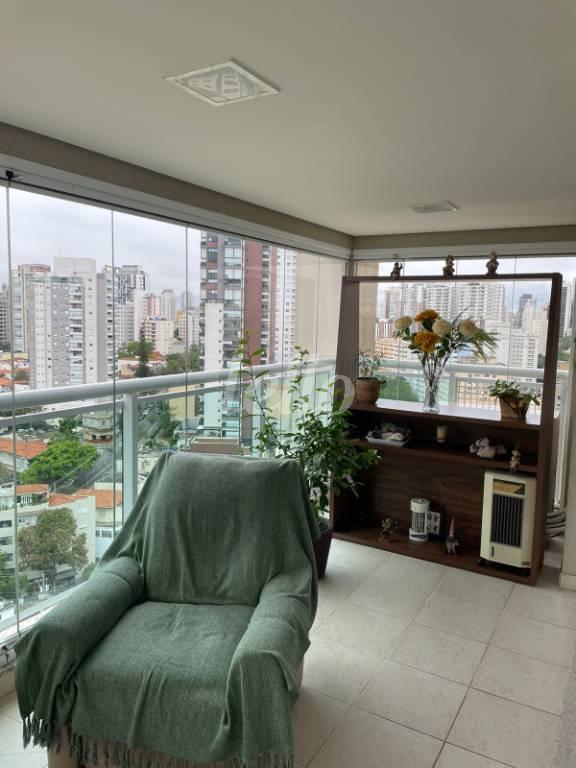 VARANDA GOURMET de Apartamento à venda, Padrão com 213 m², 3 quartos e 3 vagas em Paraíso - São Paulo
