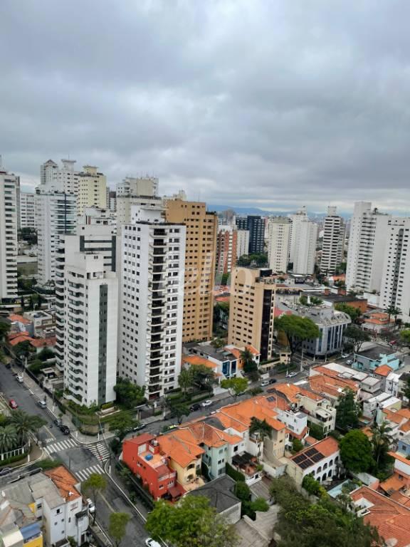 VISTA de Apartamento à venda, Padrão com 213 m², 3 quartos e 3 vagas em Paraíso - São Paulo