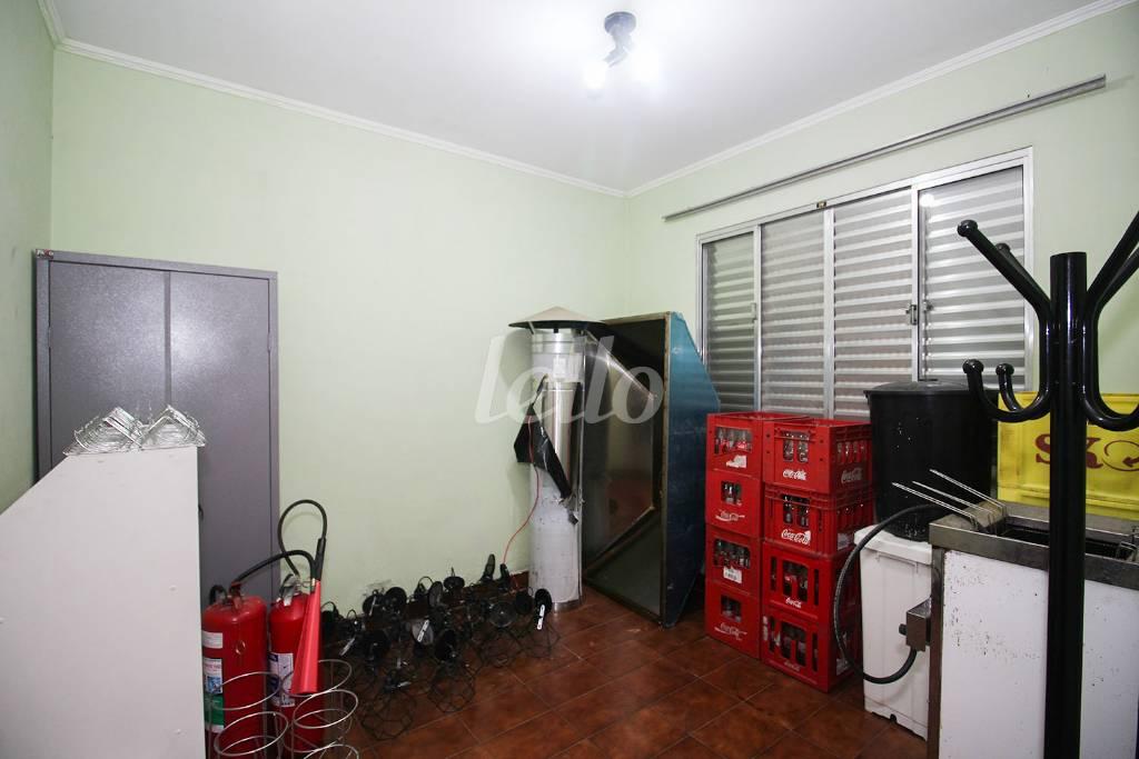 QUARTO DE SERVIÇO de Casa à venda, sobrado com 230 m², 4 quartos e 2 vagas em Vila Mariana - São Paulo