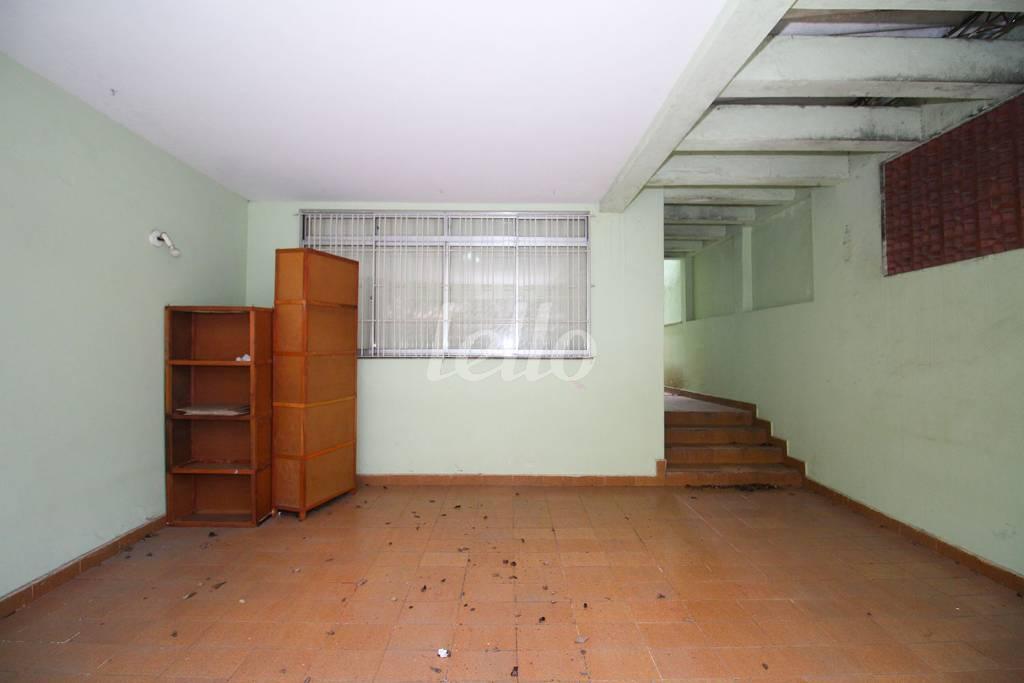 GARAGEM de Casa à venda, sobrado com 230 m², 4 quartos e 2 vagas em Vila Mariana - São Paulo