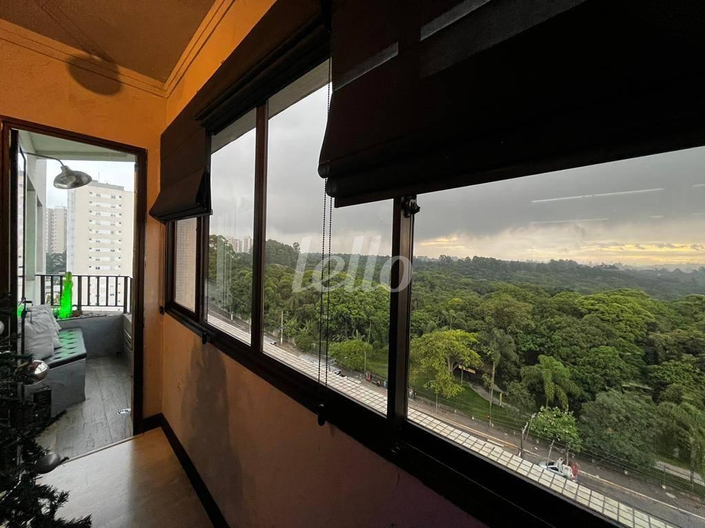 SACADA de Apartamento à venda, Padrão com 75 m², 2 quartos e 1 vaga em Jardim Celeste - São Paulo