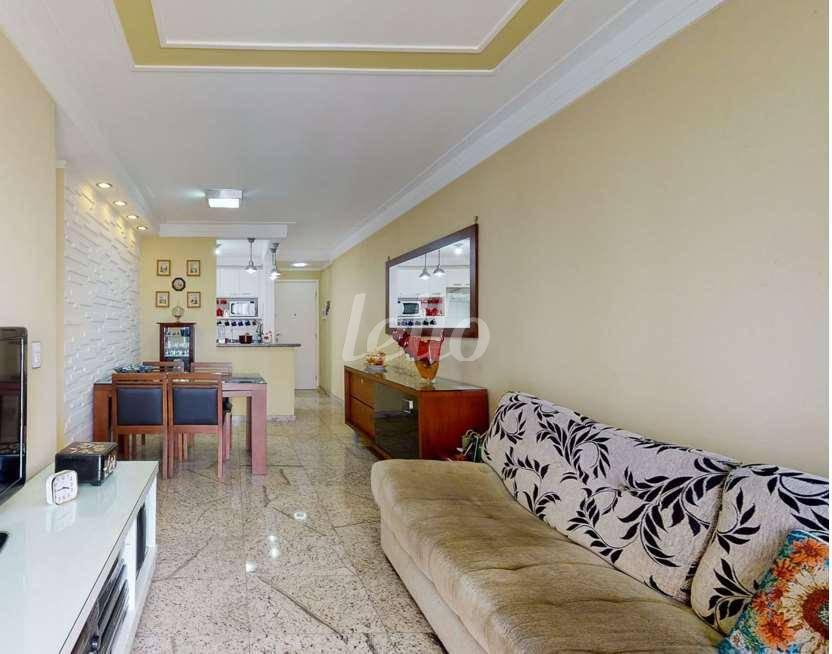 SALA PARA DOIS AMBIENTES de Apartamento à venda, Padrão com 62 m², 2 quartos e 2 vagas em Mooca - São Paulo
