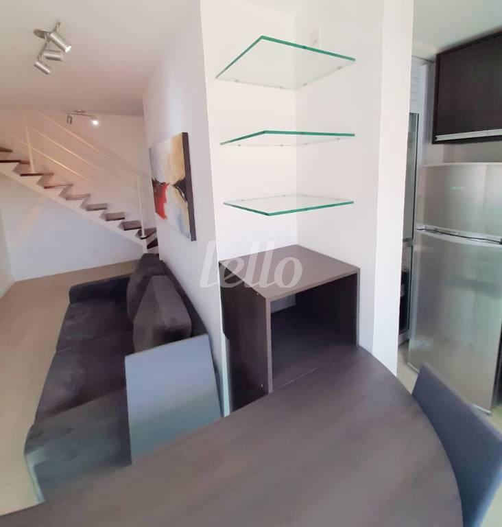 SALA de Apartamento à venda, Duplex com 88 m², 2 quartos e 2 vagas em Pinheiros - São Paulo