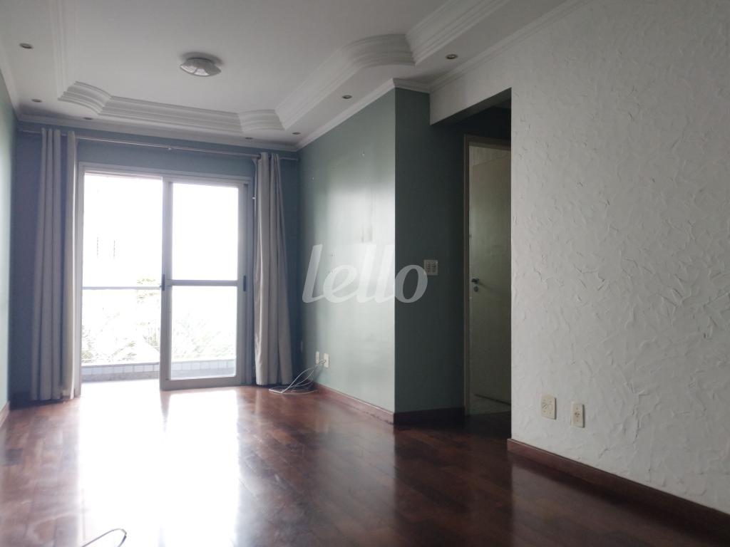 SALA de Apartamento à venda, Padrão com 68 m², 2 quartos e 2 vagas em Vila Bela - São Paulo