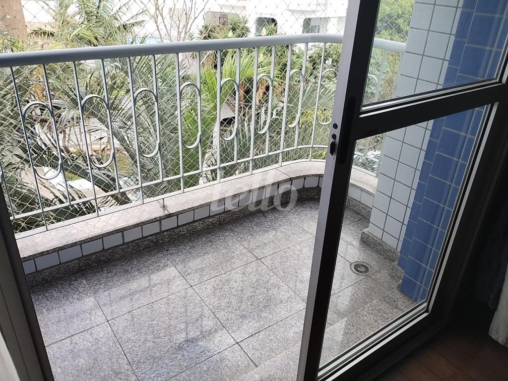 SACADA de Apartamento à venda, Padrão com 68 m², 2 quartos e 2 vagas em Vila Bela - São Paulo