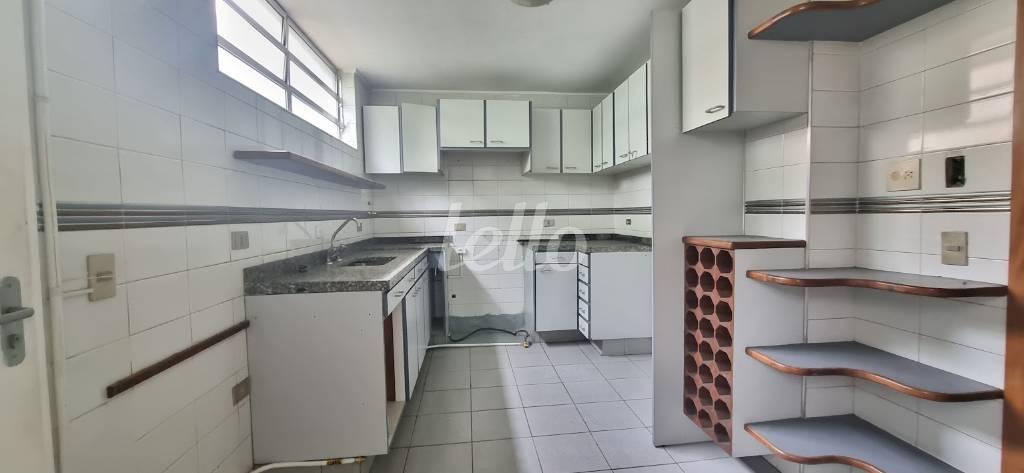 COZINHA de Apartamento à venda, Padrão com 91 m², 3 quartos e 2 vagas em Jardim Bela Vista - Santo André