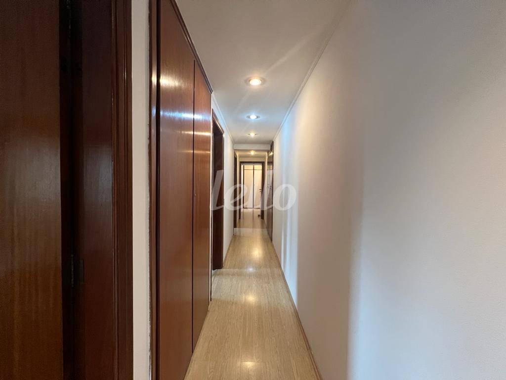 ACESSO ÁREA ÍNTIMA de Apartamento à venda, Padrão com 160 m², 4 quartos e 3 vagas em Vila Olímpia - São Paulo