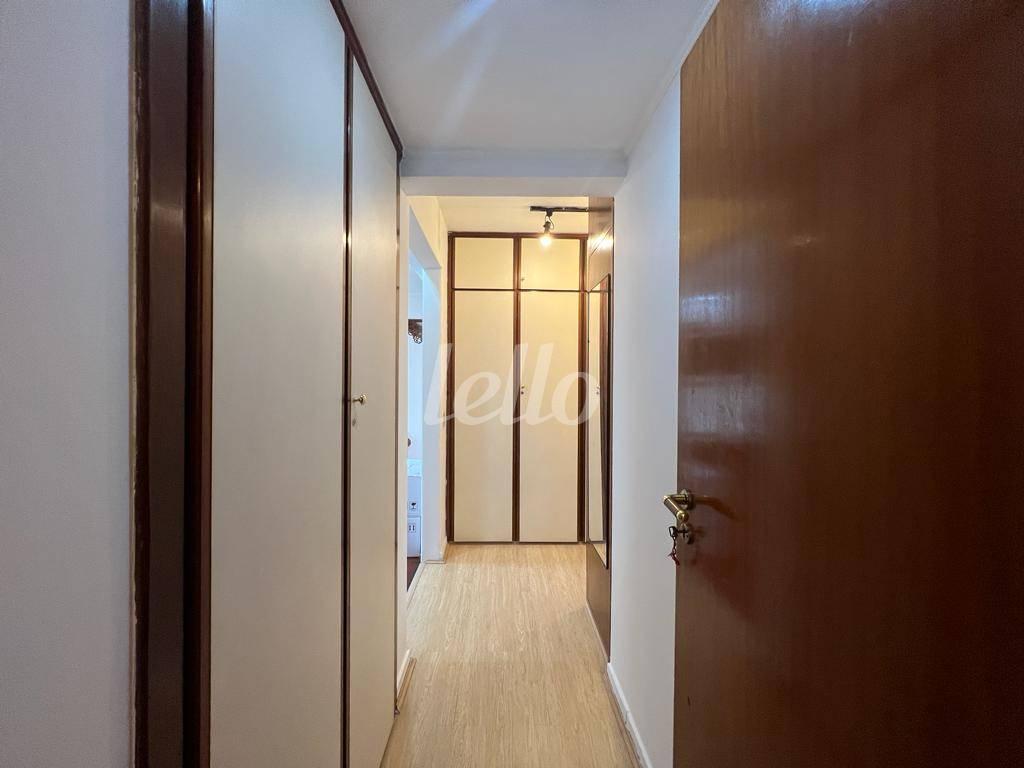 SUÍTE MASTER de Apartamento à venda, Padrão com 160 m², 4 quartos e 3 vagas em Vila Olímpia - São Paulo