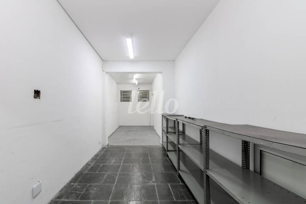 03 SALÃO de Casa para alugar, sobrado com 151 m², e 2 vagas em Vila Pompeia - São Paulo