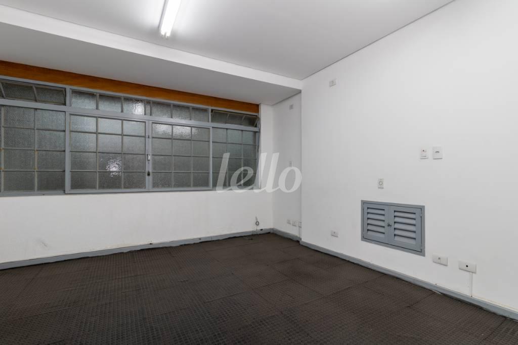 23 SALA 5 de Casa para alugar, sobrado com 151 m², e 2 vagas em Vila Pompeia - São Paulo