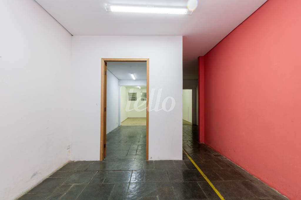 01 ENTRADA de Casa para alugar, sobrado com 151 m², e 2 vagas em Vila Pompeia - São Paulo