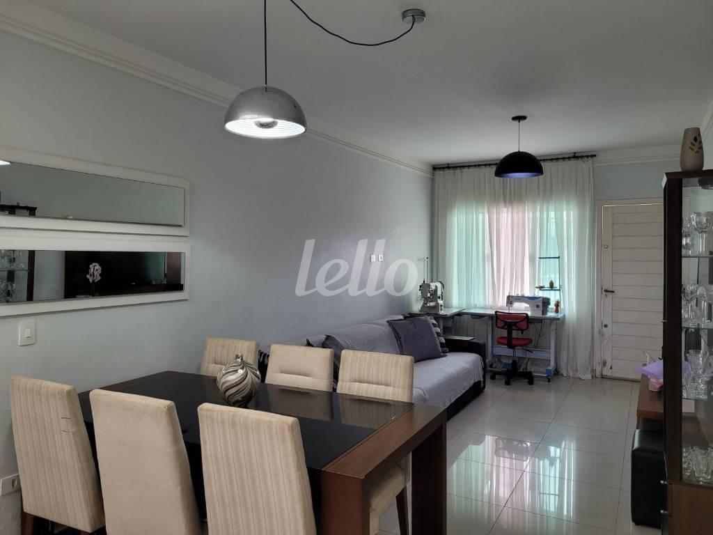 SALA DOIS AMBIENTES de Casa à venda, sobrado com 110 m², 3 quartos e 2 vagas em Vila Lúcia - São Paulo