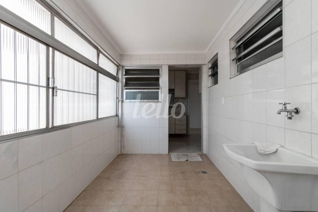 23 ÁREA DE SERVIÇO de Apartamento para alugar, Padrão com 96 m², 2 quartos e 1 vaga em Vila Romana - São Paulo
