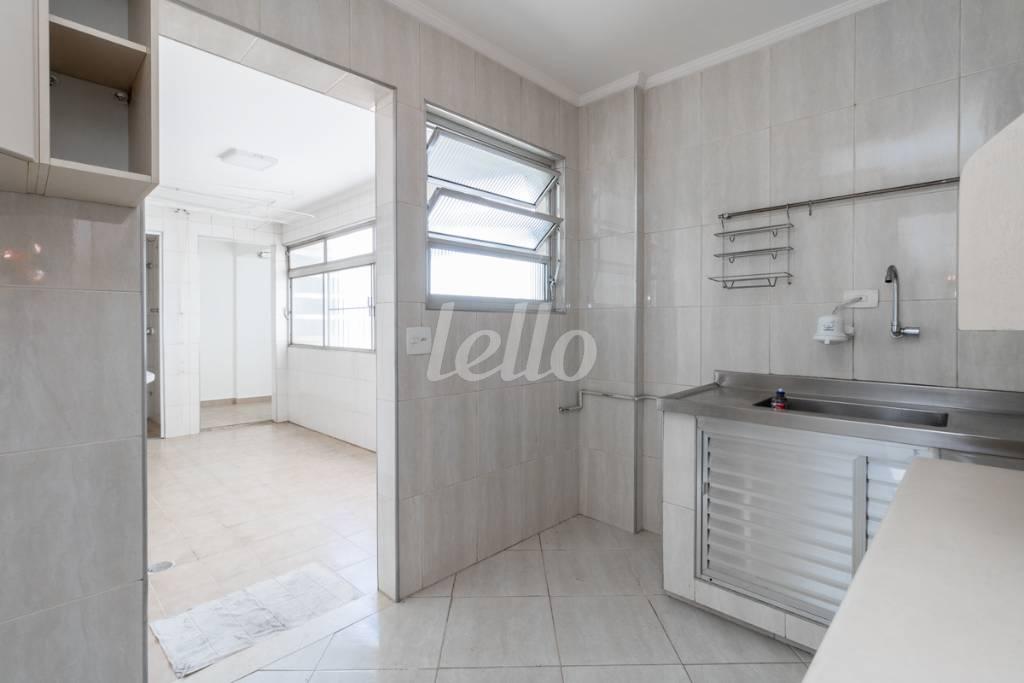 20 COZINHA de Apartamento para alugar, Padrão com 96 m², 2 quartos e 1 vaga em Vila Romana - São Paulo