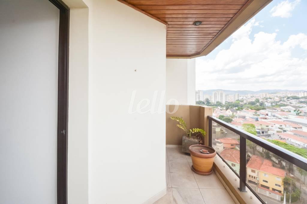 SALA - VARANDA de Apartamento à venda, Padrão com 130 m², 4 quartos e 4 vagas em Vila Galvão - Guarulhos
