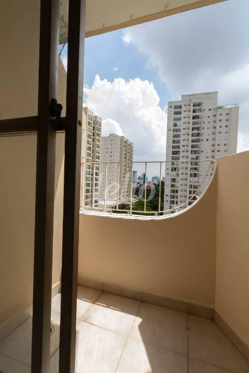 SACADA de Apartamento para alugar, Padrão com 60 m², 2 quartos e 1 vaga em Vila Cachoeira - São Paulo