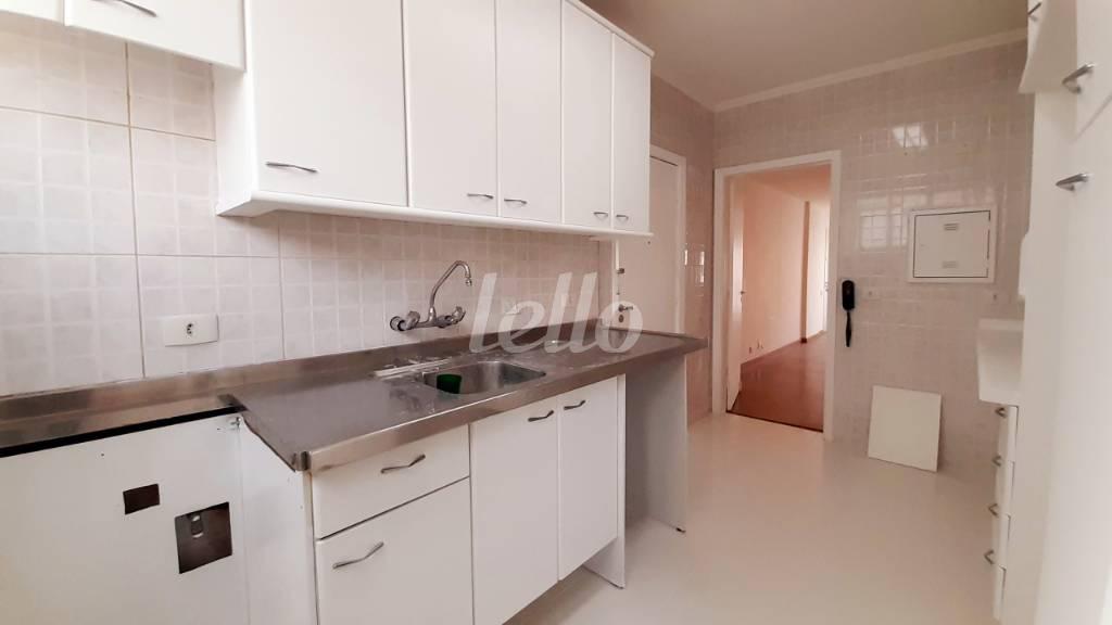 COZINHA de Apartamento para alugar, Padrão com 104 m², 3 quartos e 2 vagas em Jardim Paulista - São Paulo