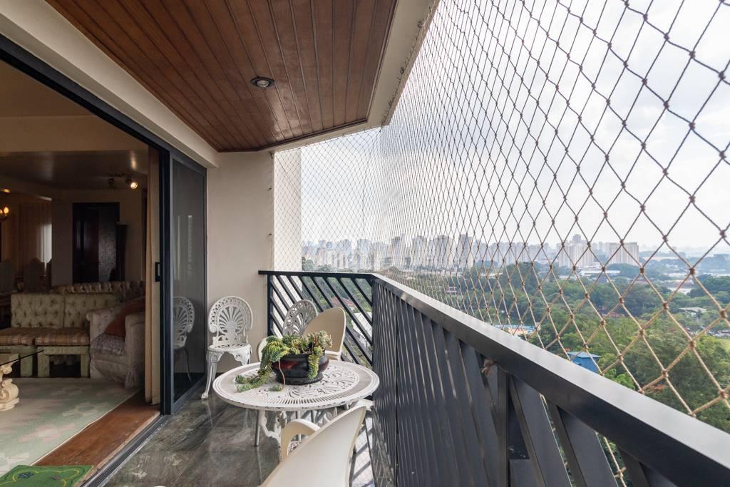 VARANDA GOURMET de Apartamento à venda, Padrão com 235 m², 4 quartos e 4 vagas em Penha de França - São Paulo