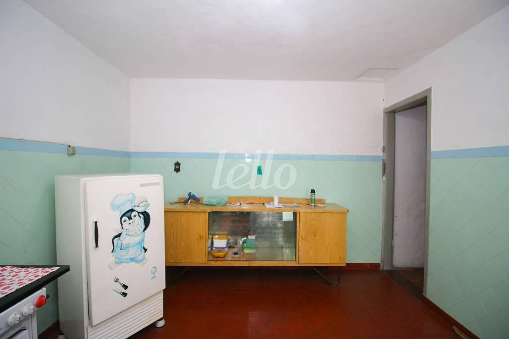 COZINHA de Casa para alugar, de vila - térrea com 50 m², 1 quarto e em Vila Darli - São Paulo