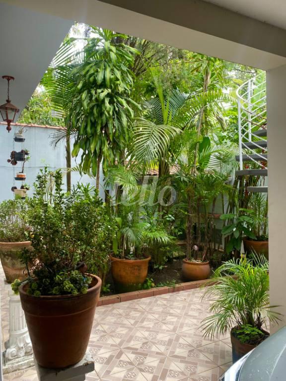 JARDIM de Casa à venda, sobrado com 280 m², 4 quartos e 2 vagas em Jardins - São Paulo