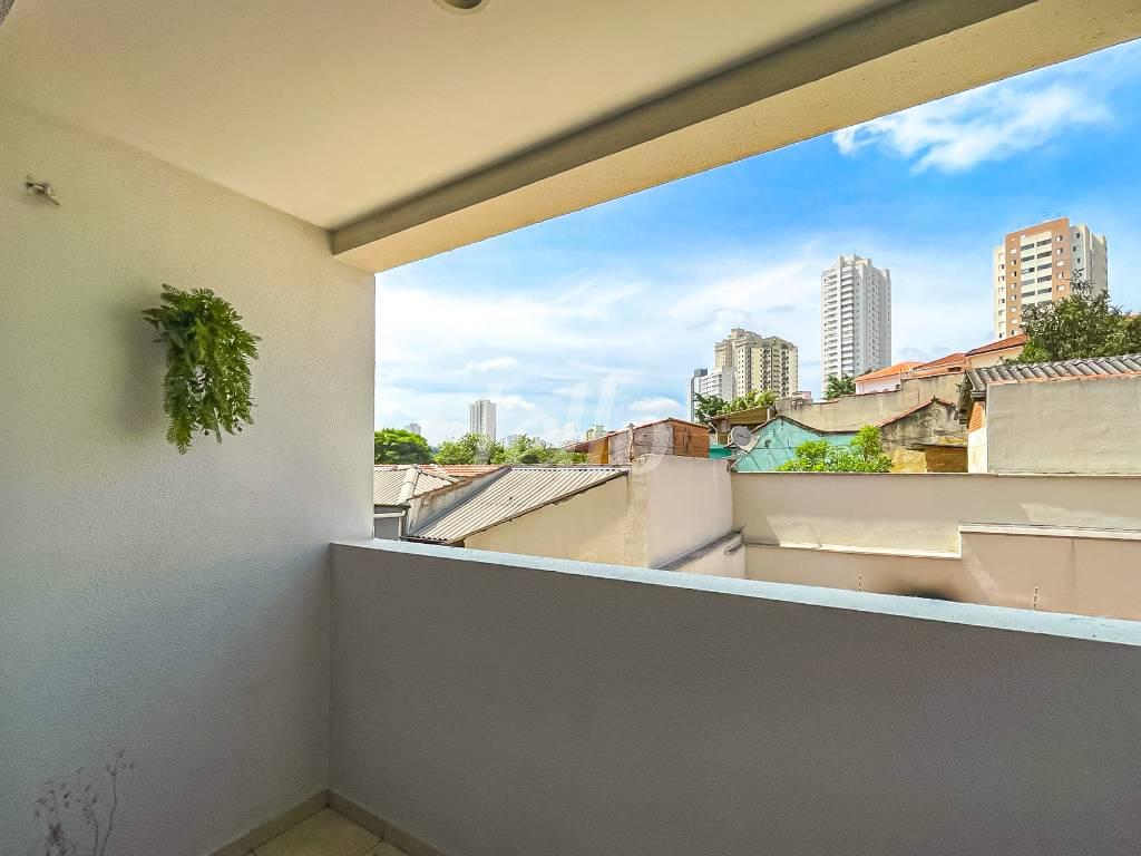 VARANDA de Apartamento à venda, Padrão com 56 m², 2 quartos e 1 vaga em Vila Bertioga - São Paulo