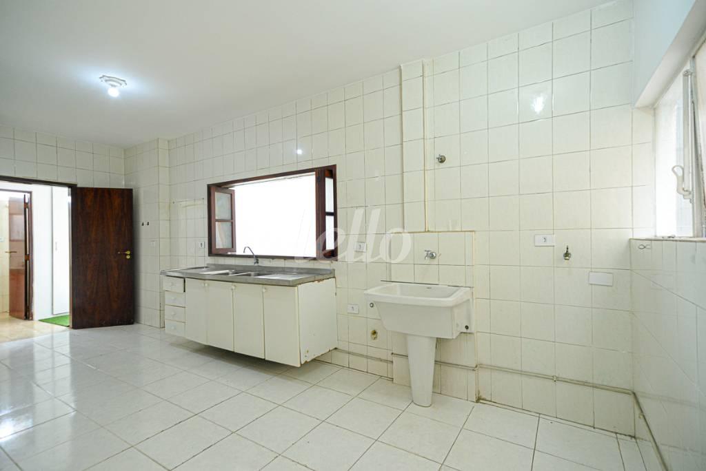 AREA DE SERVIÇO de Apartamento à venda, Padrão com 136 m², 3 quartos e 1 vaga em Vila Mariana - São Paulo