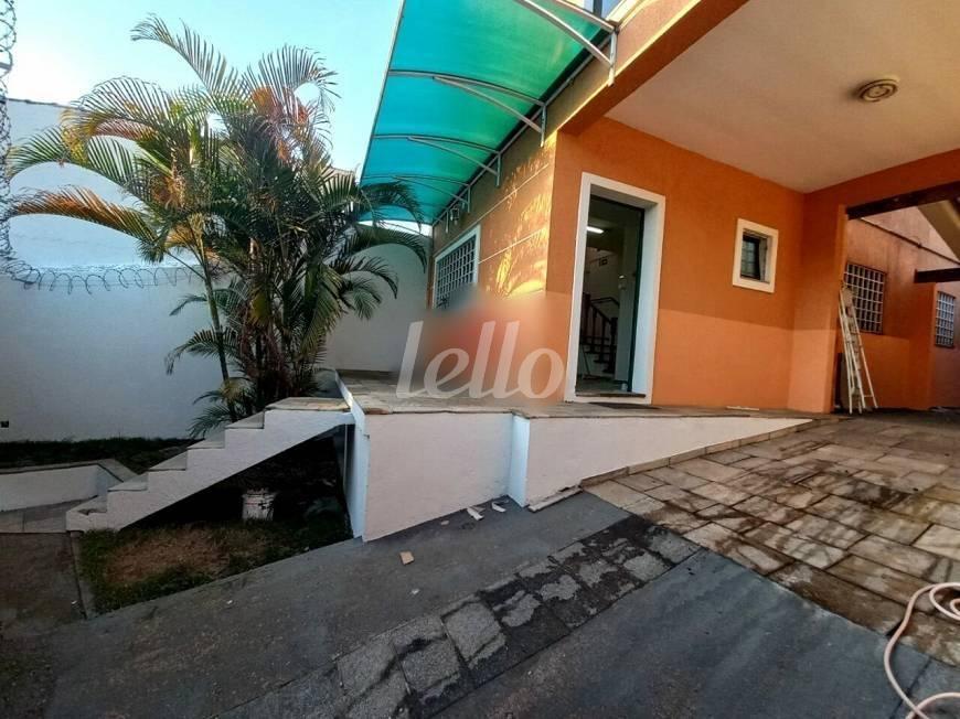 AREA EXTERNA de Casa à venda, sobrado com 200 m², 2 quartos e 2 vagas em Vila Salete - São Paulo