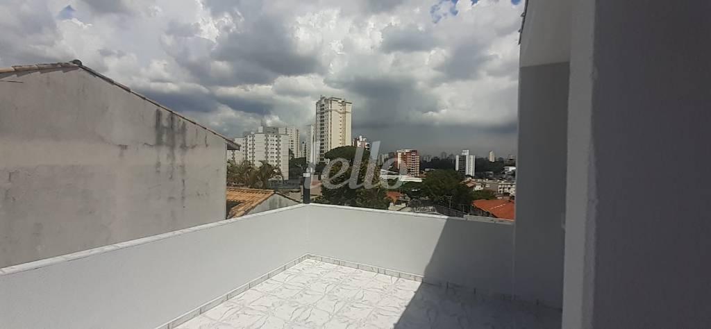 TERRAÇO de Casa à venda, assobradada com 250 m², 3 quartos e 2 vagas em Vila Monumento - São Paulo