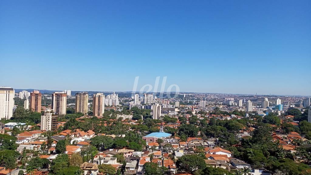 VISTA SACADA SUÍTE 2 de Apartamento para alugar, Padrão com 337 m², 4 quartos e 3 vagas em Santo Amaro - São Paulo
