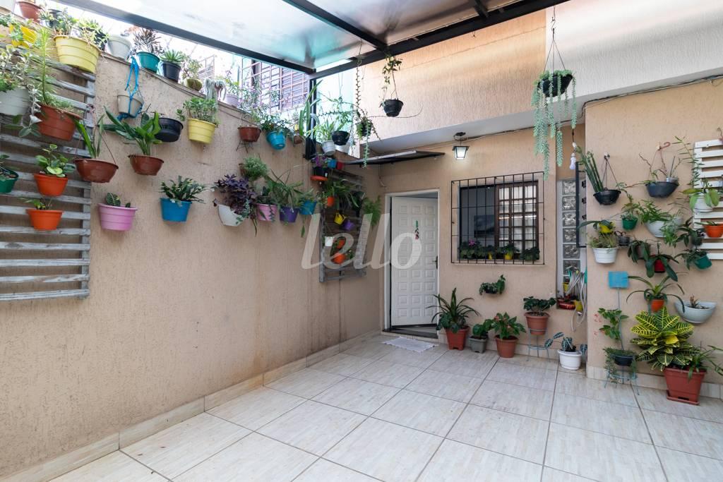 GARAGEM / ENTRADA de Casa à venda, sobrado com 100 m², 3 quartos e 3 vagas em Vila Mariana - São Paulo