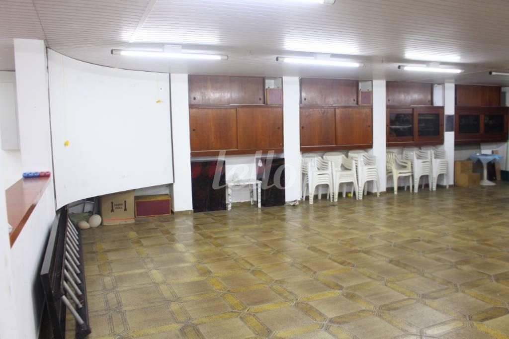 SALÃO de Casa à venda, sobrado com 320 m², 3 quartos e 5 vagas em Maranhão - São Paulo